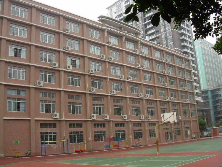 華陽小學