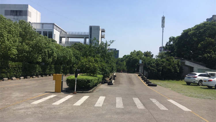 經職駕校