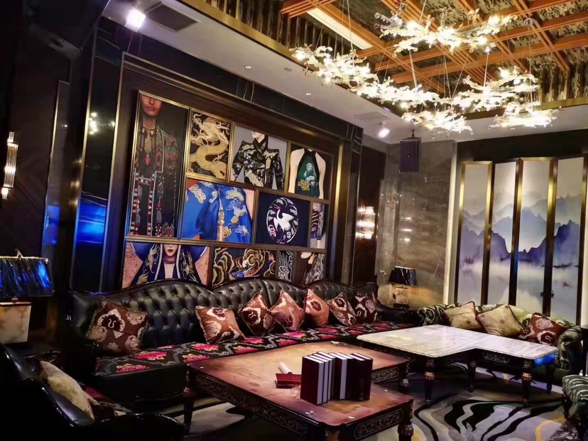 烏魯木齊銀星大酒店國(guó)際KTV夜總會(huì)